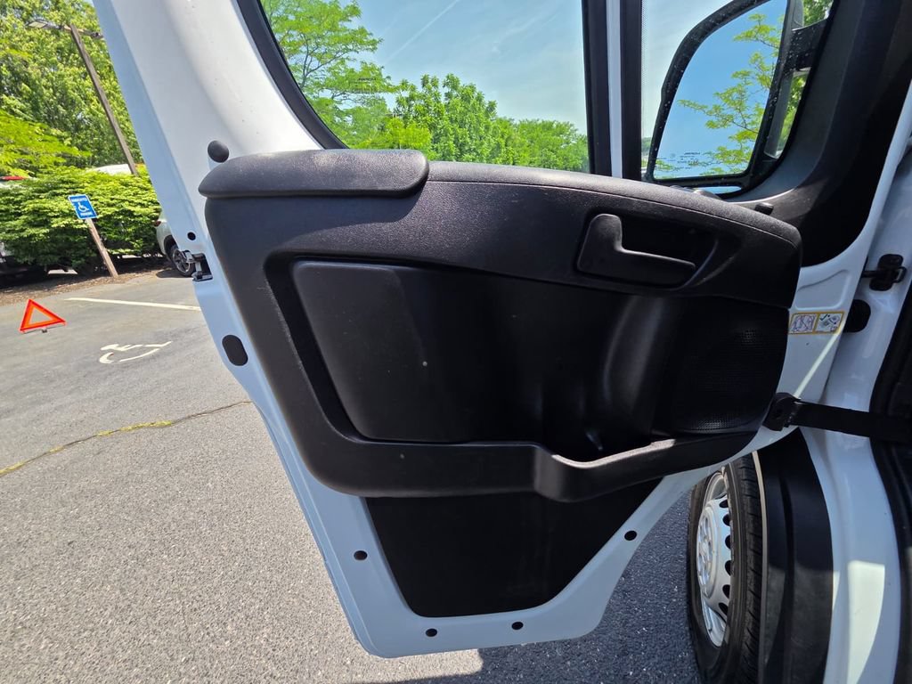 Used 2026 RAM ProMaster 2500 w/ Convenience Group FWD image 15