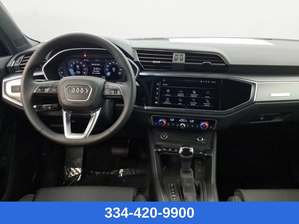 New 2025 Audi Q3 2.0T Premium image 9