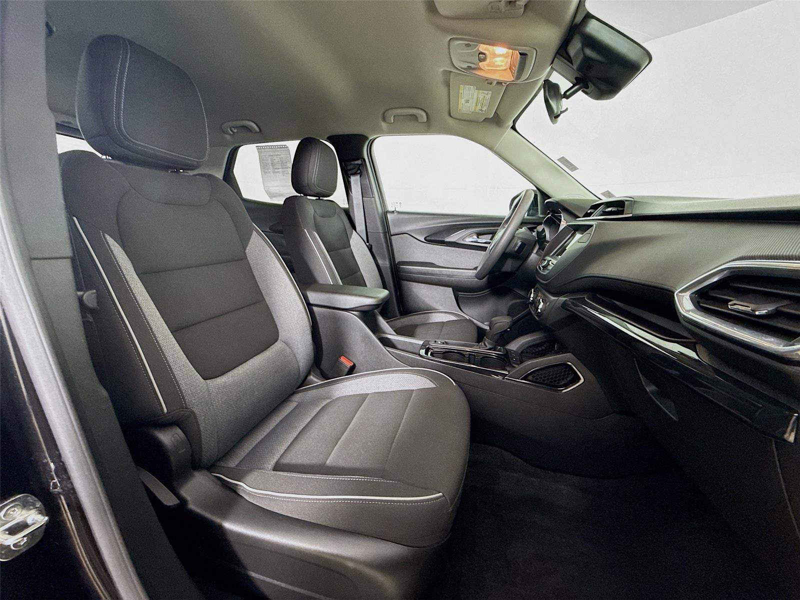 Used 2023 Chevrolet TrailBlazer LT image 27