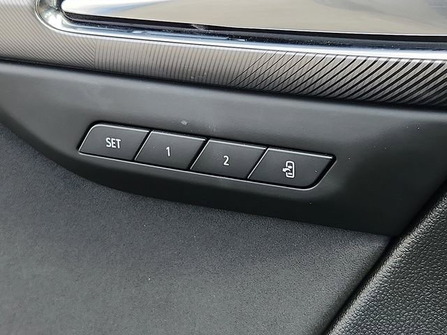 Certified 2025 Buick Envision Sport Touring image 26