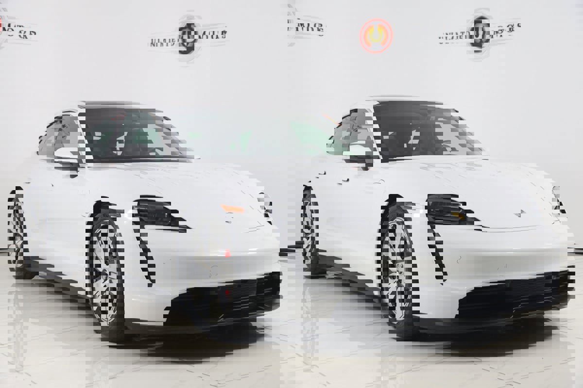 Used 2020 Porsche Taycan 4S image 25