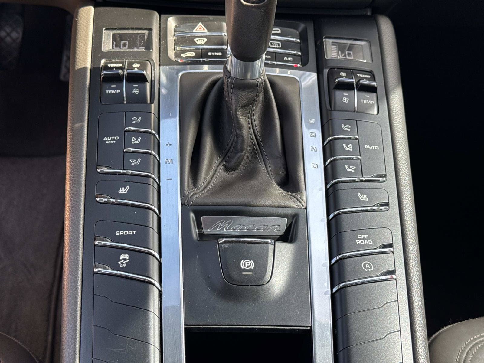Used 2016 Porsche Macan S AWD/4WD image 24
