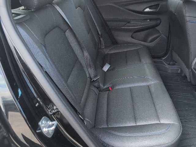 Used 2025 Buick Envista Sport Touring w/ Convenience I Package FWD image 38