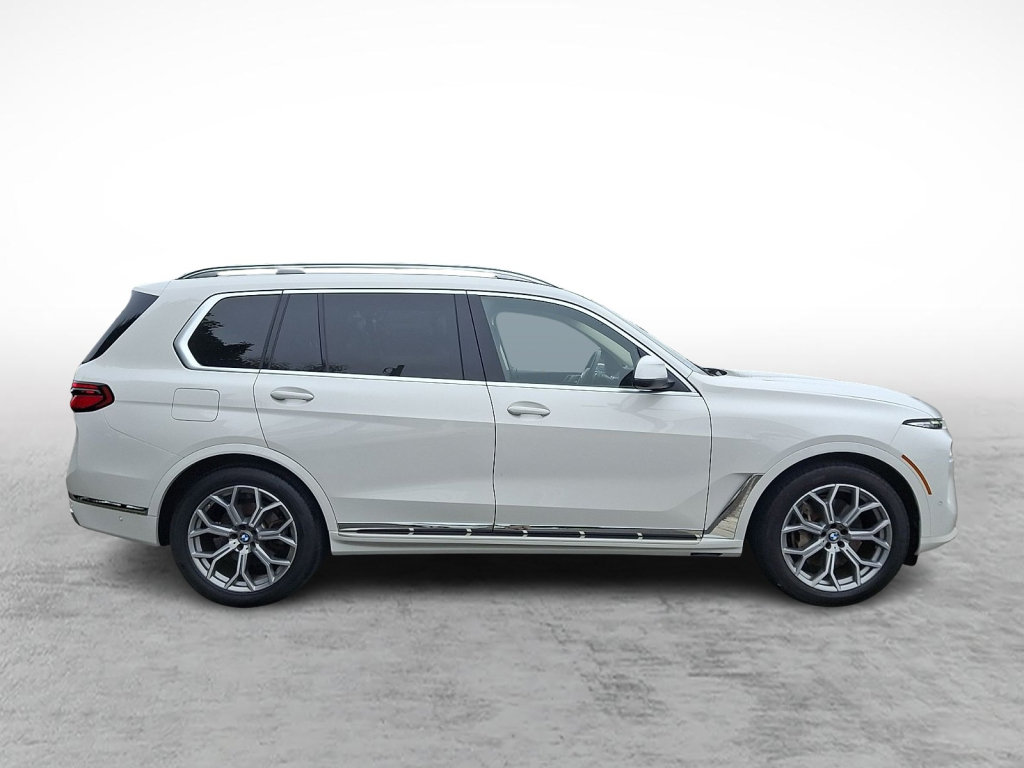 Used 2025 BMW X7 xDrive40i w/ Premium Package AWD/4WD image 6