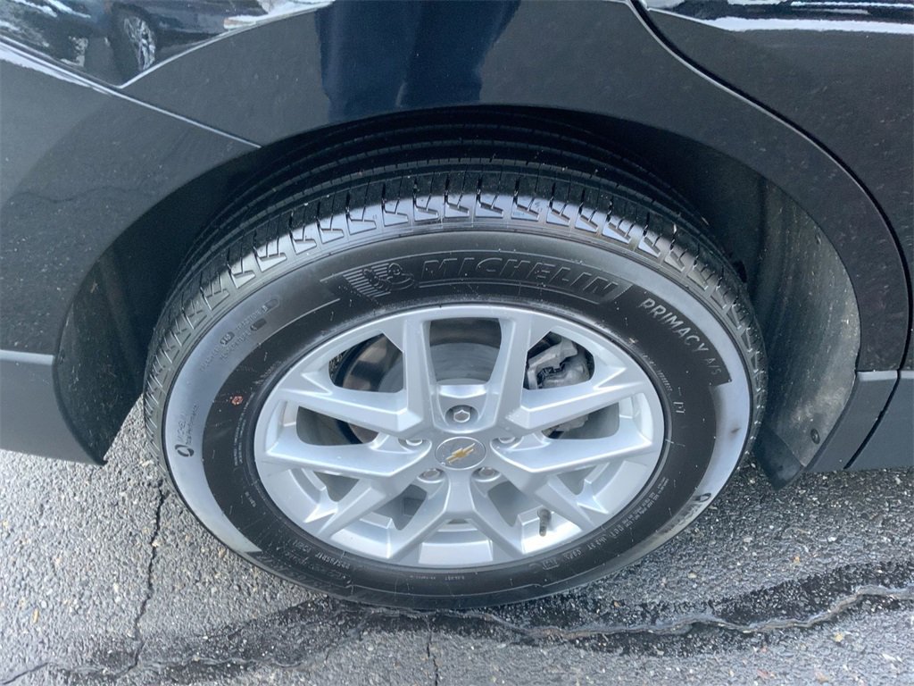 Used 2024 Chevrolet Equinox LT image 32