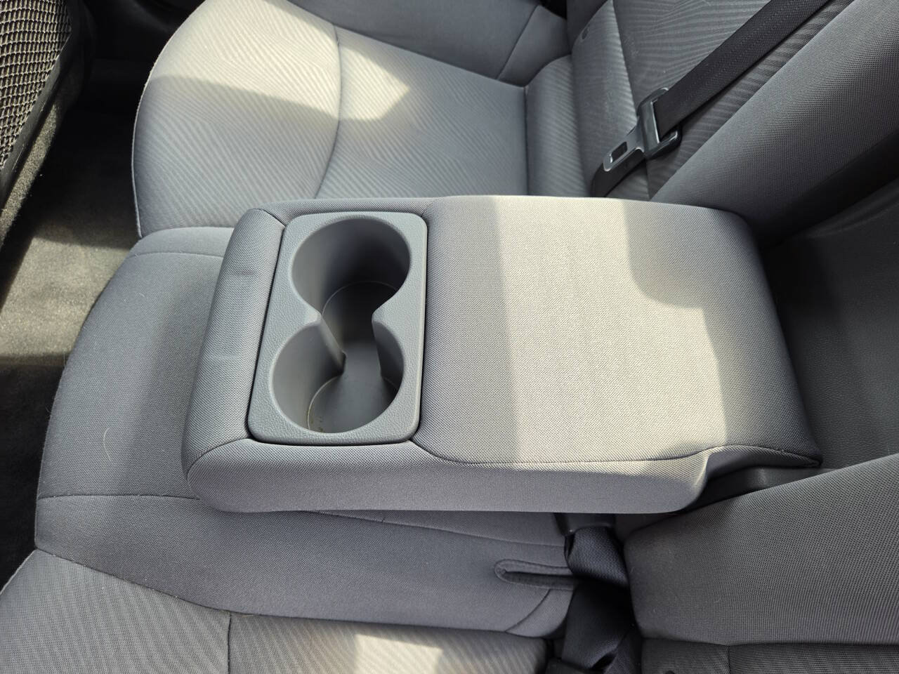 Used 2013 Hyundai Elantra GLS w/ Preferred Pkg FWD image 25