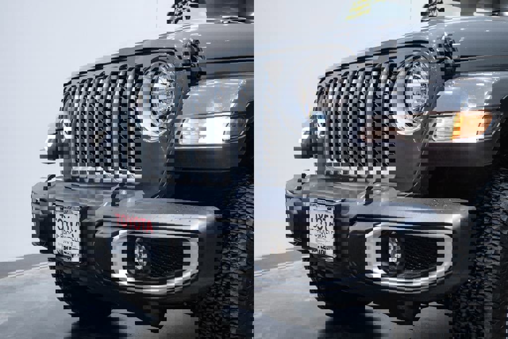 Used 2021 Jeep Gladiator Overland w/ Popular Equipment Package image 11