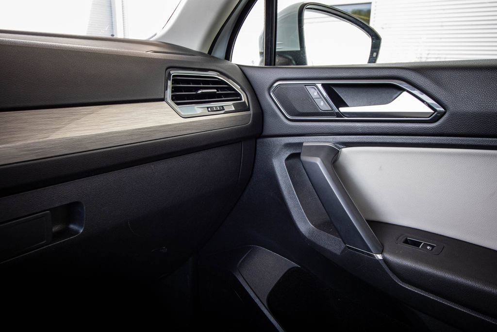 Used 2018 Volkswagen Tiguan S AWD/4WD image 29