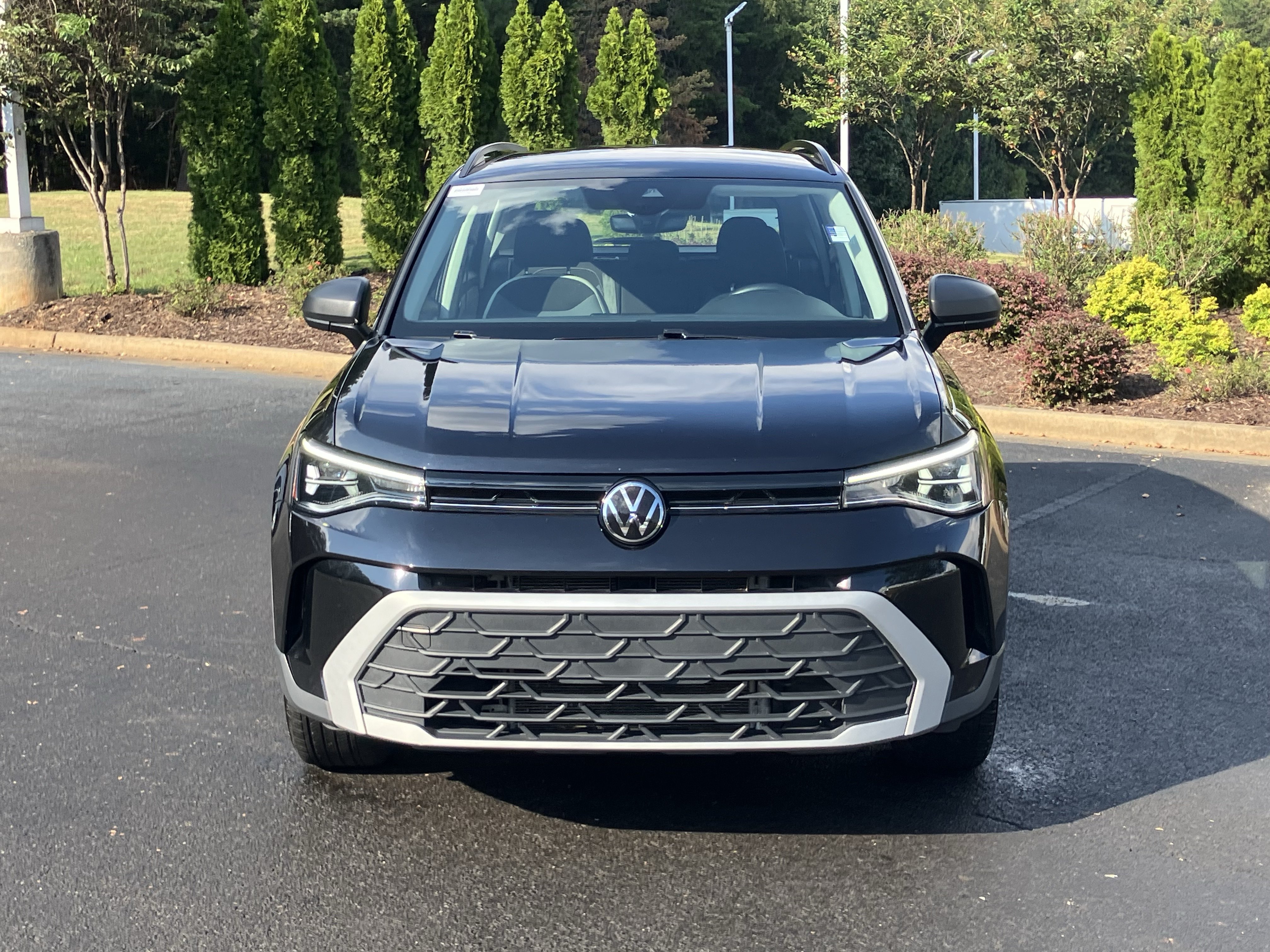 Used 2025 Volkswagen Taos S AWD/4WD image 3