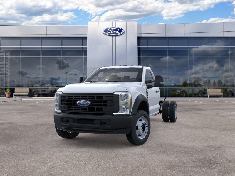 New 2025 Ford F550 2WD Regular Cab Super Duty image 3