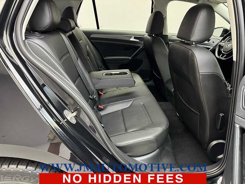 Used 2018 Volkswagen Golf SE FWD image 18