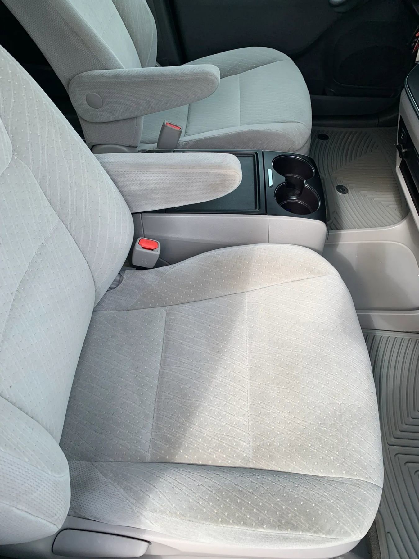 Used 2019 Toyota Sienna LE FWD image 11