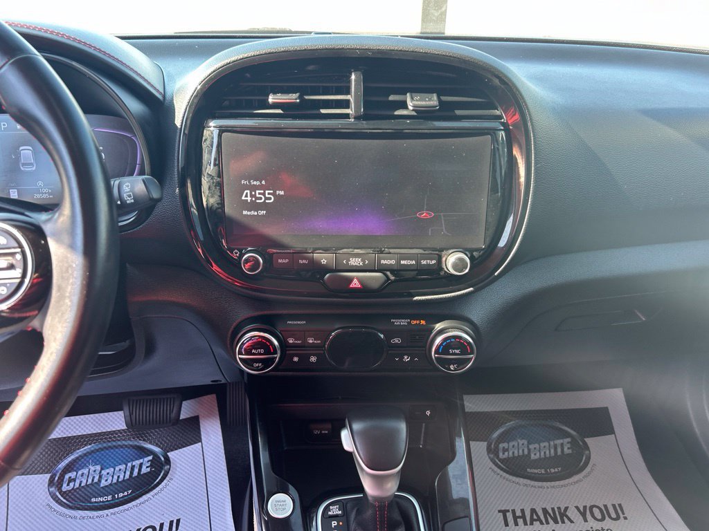 Used 2023 Kia Soul GT-Line FWD image 26