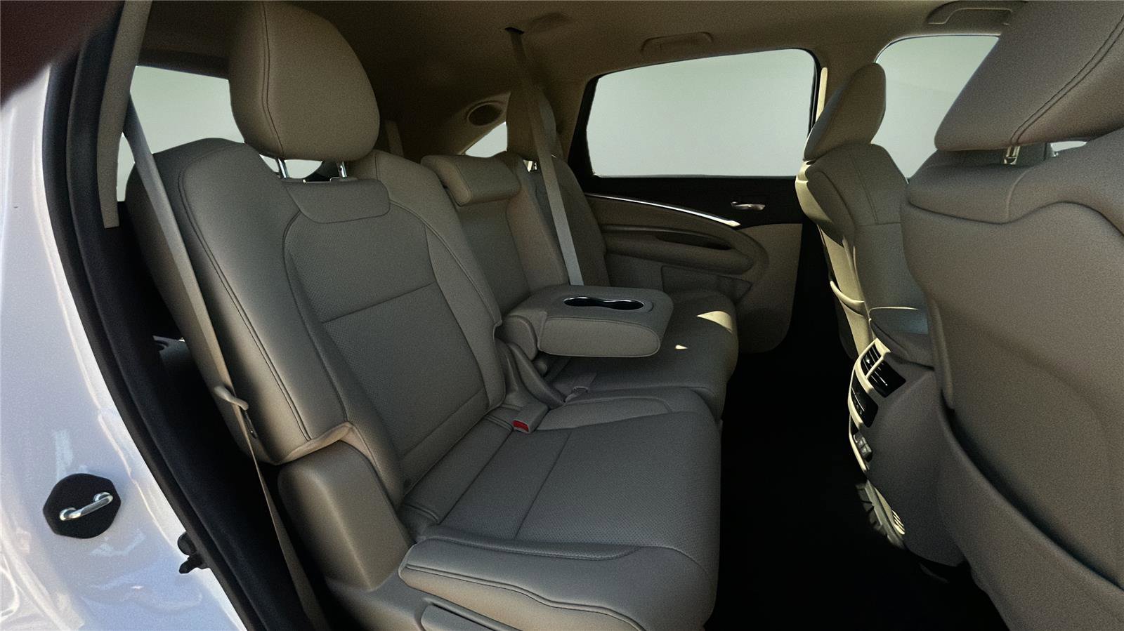 Used 2020 Acura MDX FWD w/ Technology Package image 14