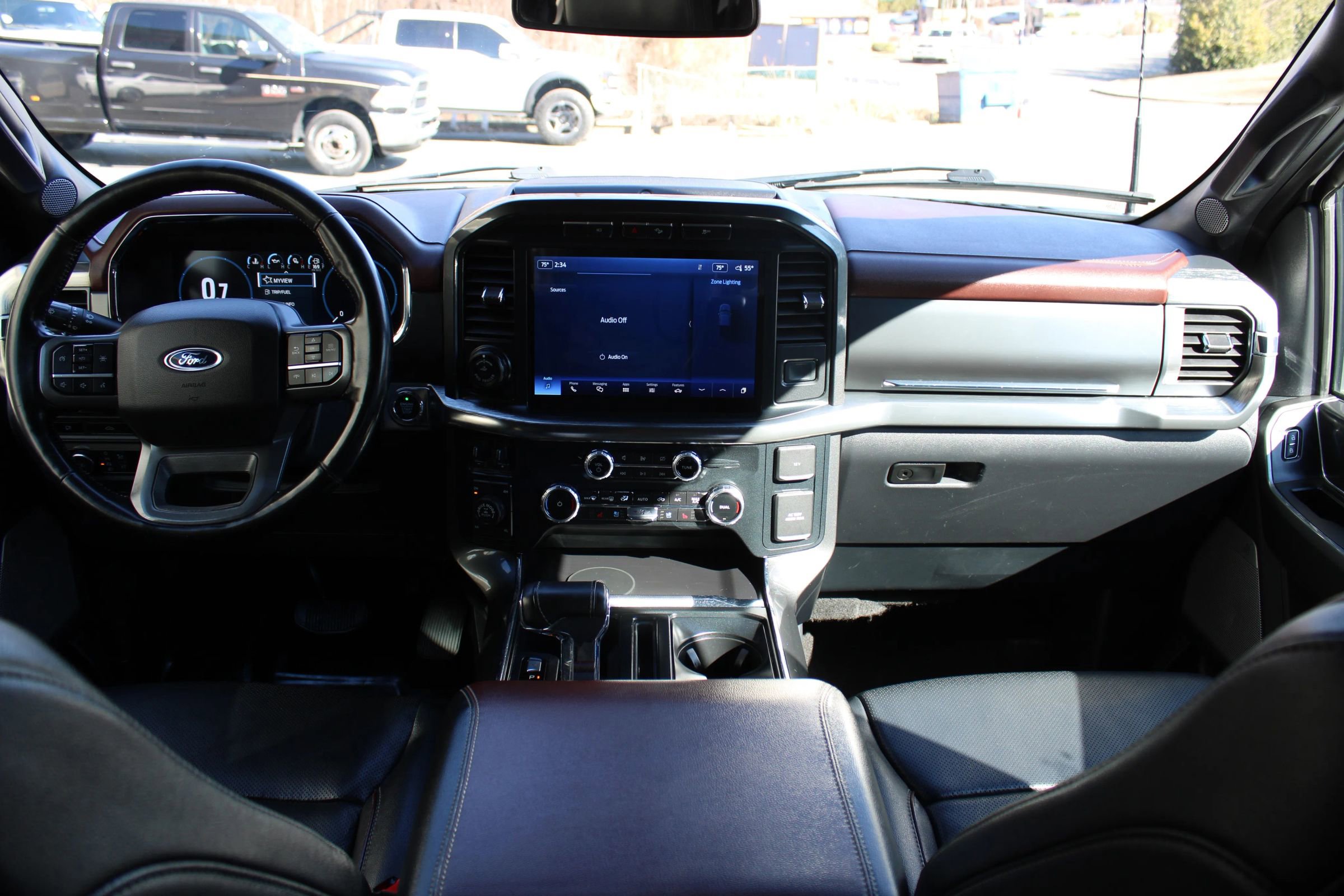 Used 2022 Ford F150 Lariat w/ Max Trailer Tow Package image 11