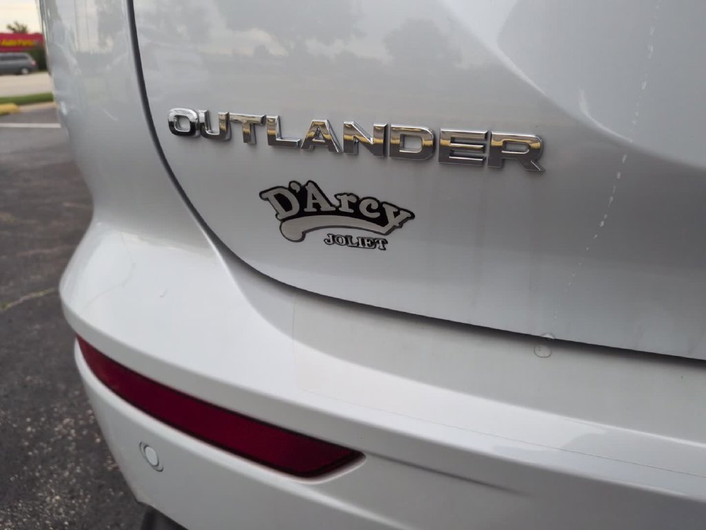 New 2026 Mitsubishi Outlander ES AWD/4WD image 9