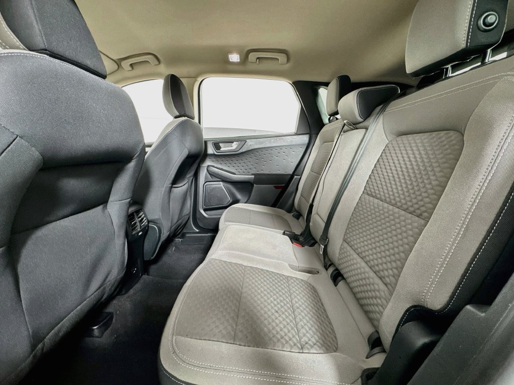 Used 2020 Ford Escape SE FWD image 12