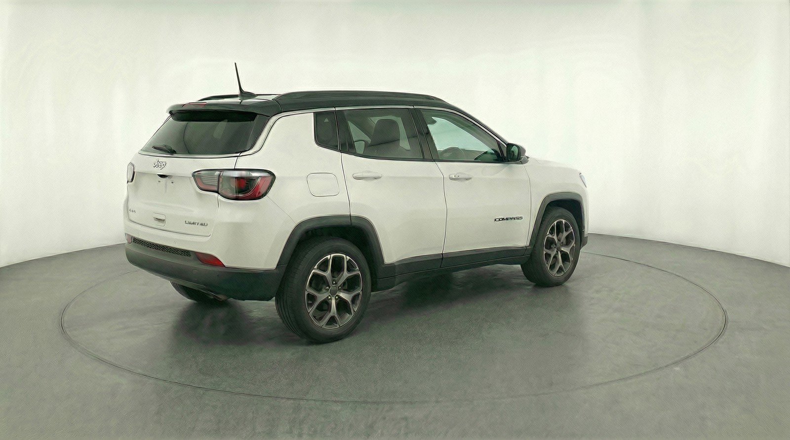 Used 2025 Jeep Compass Limited image 9
