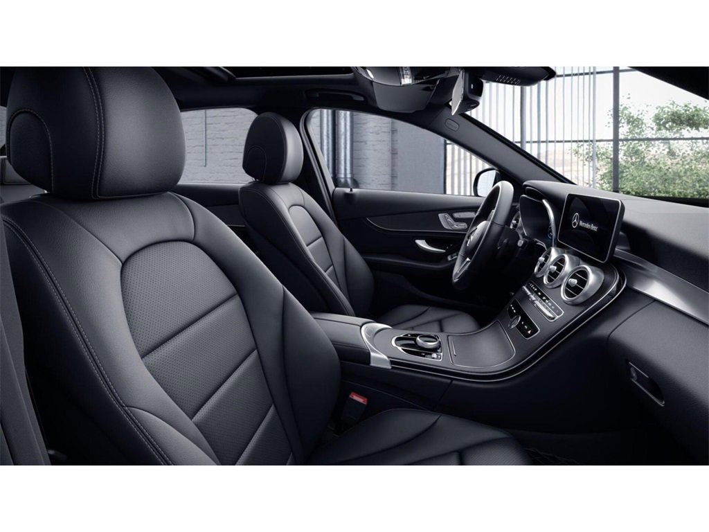 Used 2021 Mercedes-Benz C 300 4MATIC Sedan image 4