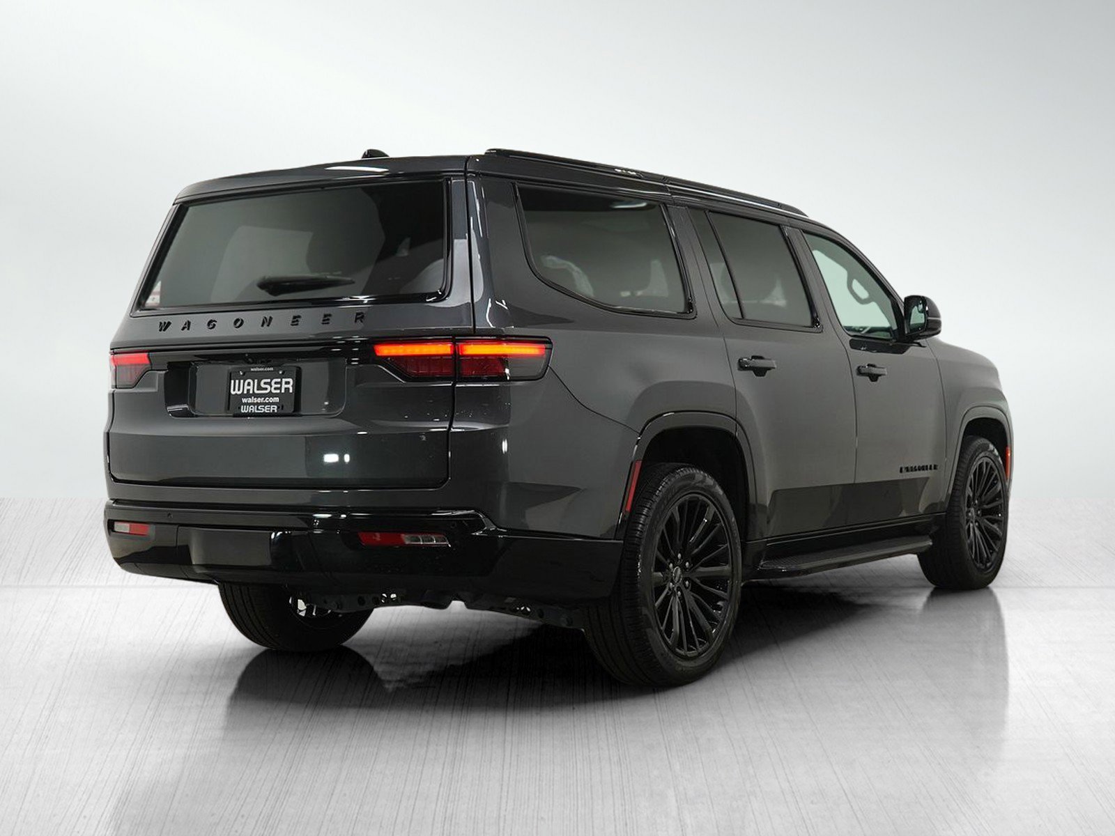 Used 2024 Jeep Wagoneer Series II image 5