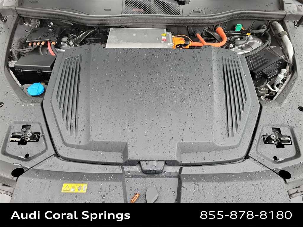 Used 2021 Audi e-tron Premium w/ Convenience Plus Package image 17