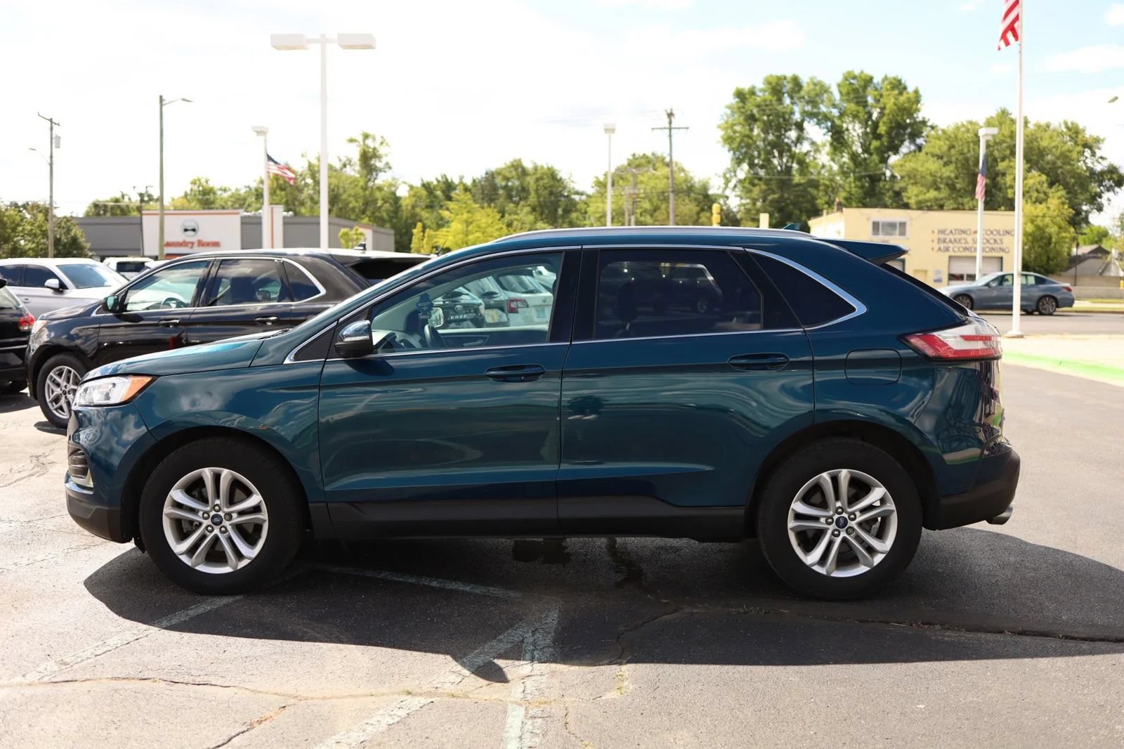 Used 2020 Ford Edge SEL FWD image 7