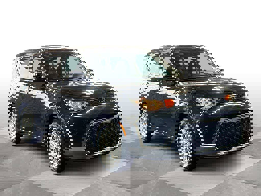 Used 2025 Kia Soul LX w/ LX Technology Package FWD video 2