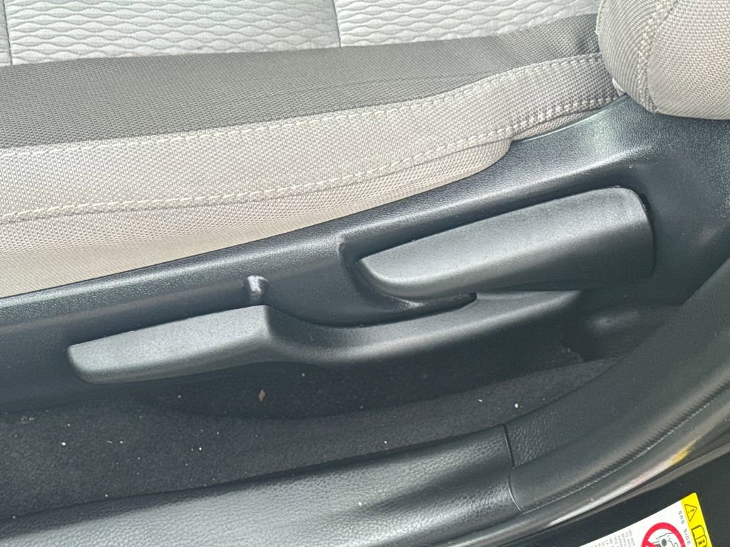 Used 2017 Toyota Corolla LE image 47