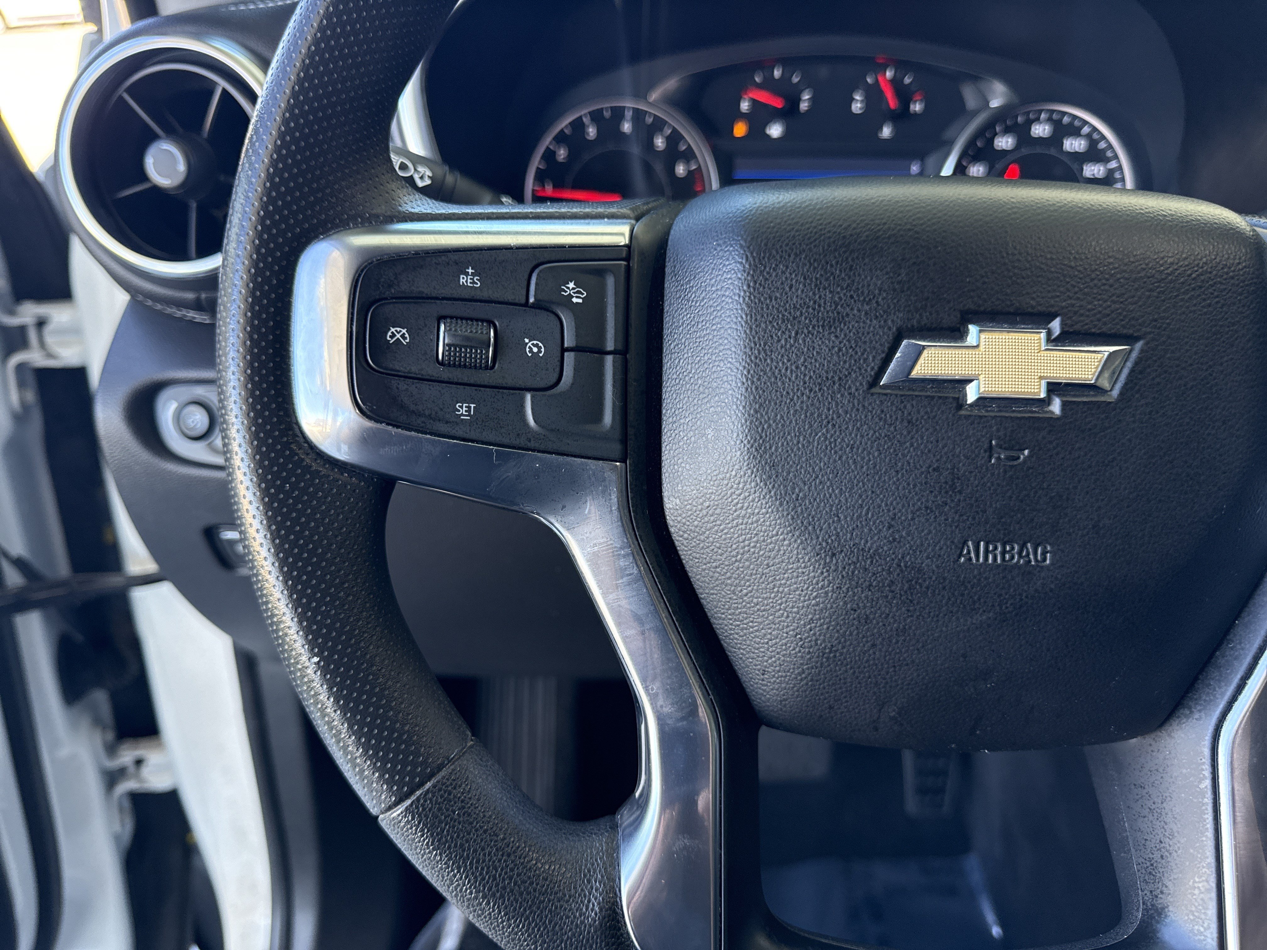 Used 2024 Chevrolet Blazer LT FWD image 18