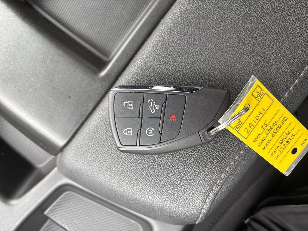 Used 2025 Chevrolet Silverado 2500 Custom w/ Custom Value Package image 32