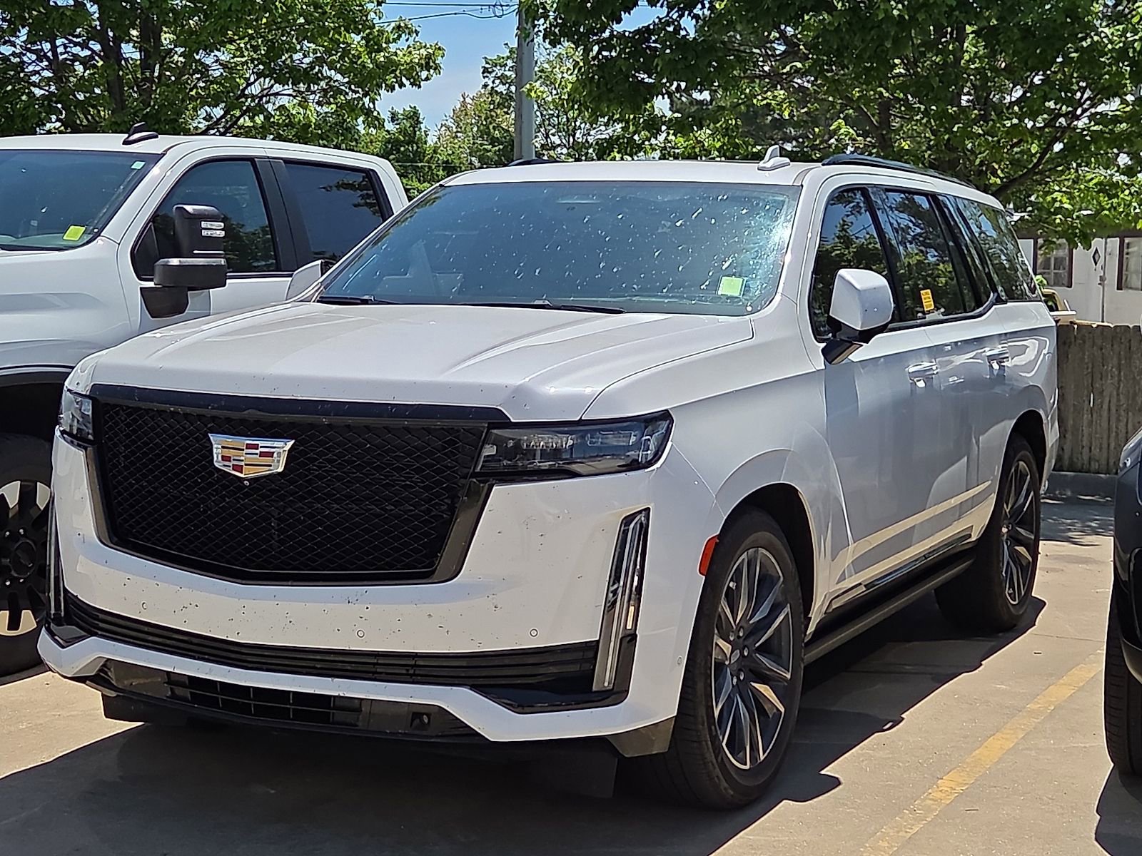 Used 2023 Cadillac Escalade Sport Platinum image 2