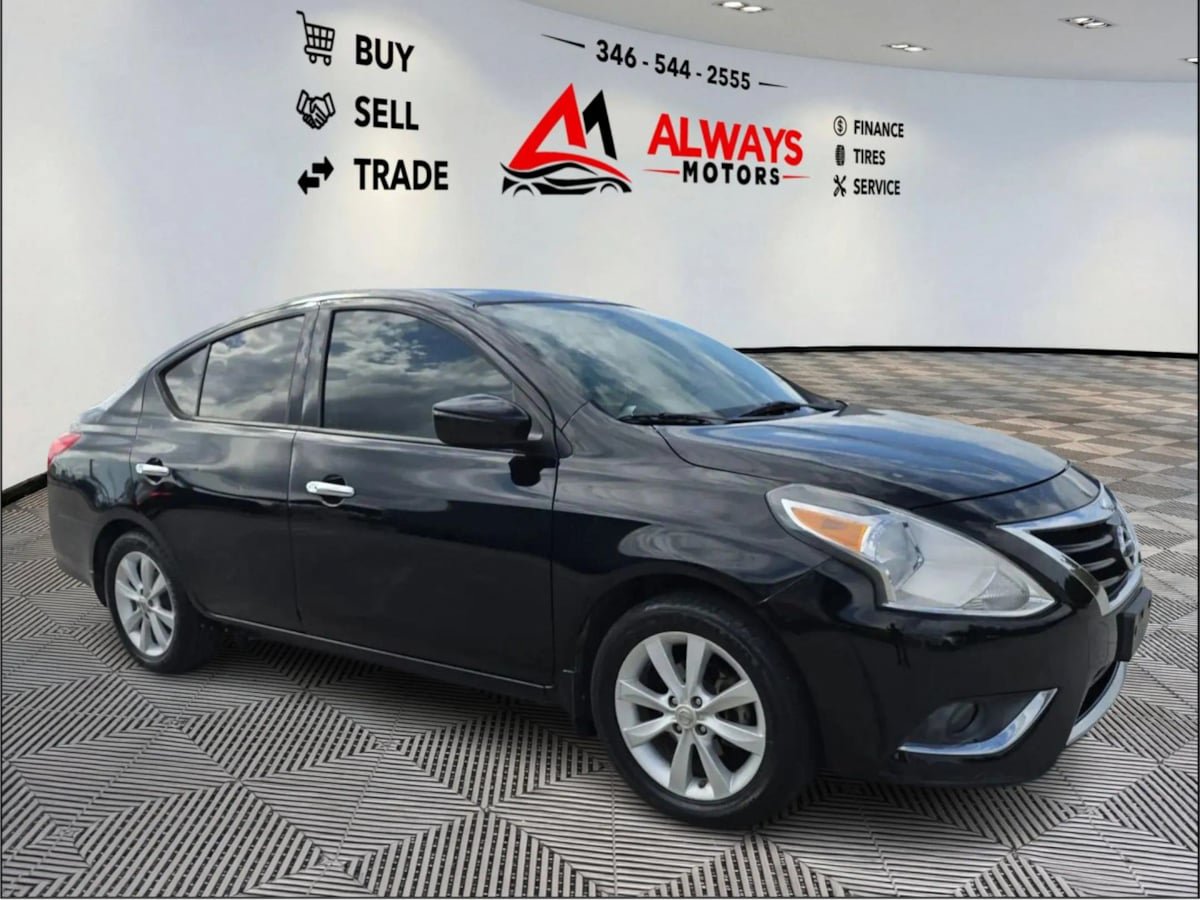 Used 2015 Nissan Versa w/ SL Tech Package FWD image 16