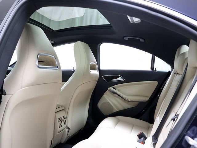 Used 2018 Mercedes-Benz CLA 250 4MATIC image 13