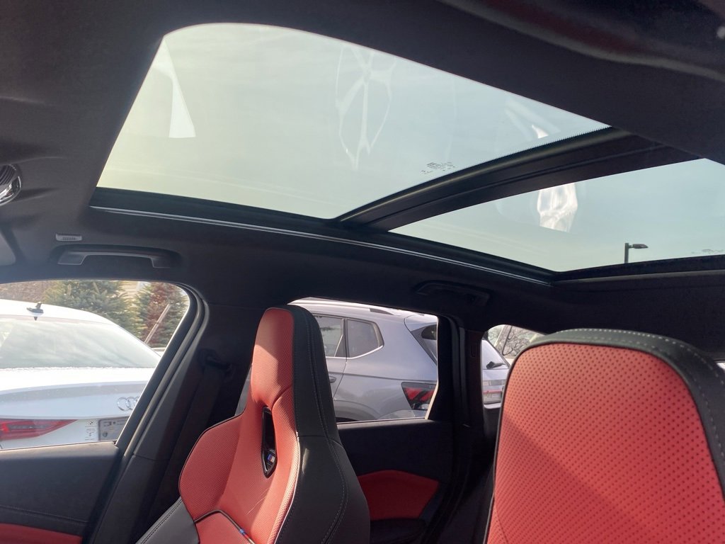 Used 2025 BMW X1 M35i w/ Premium Package image 9