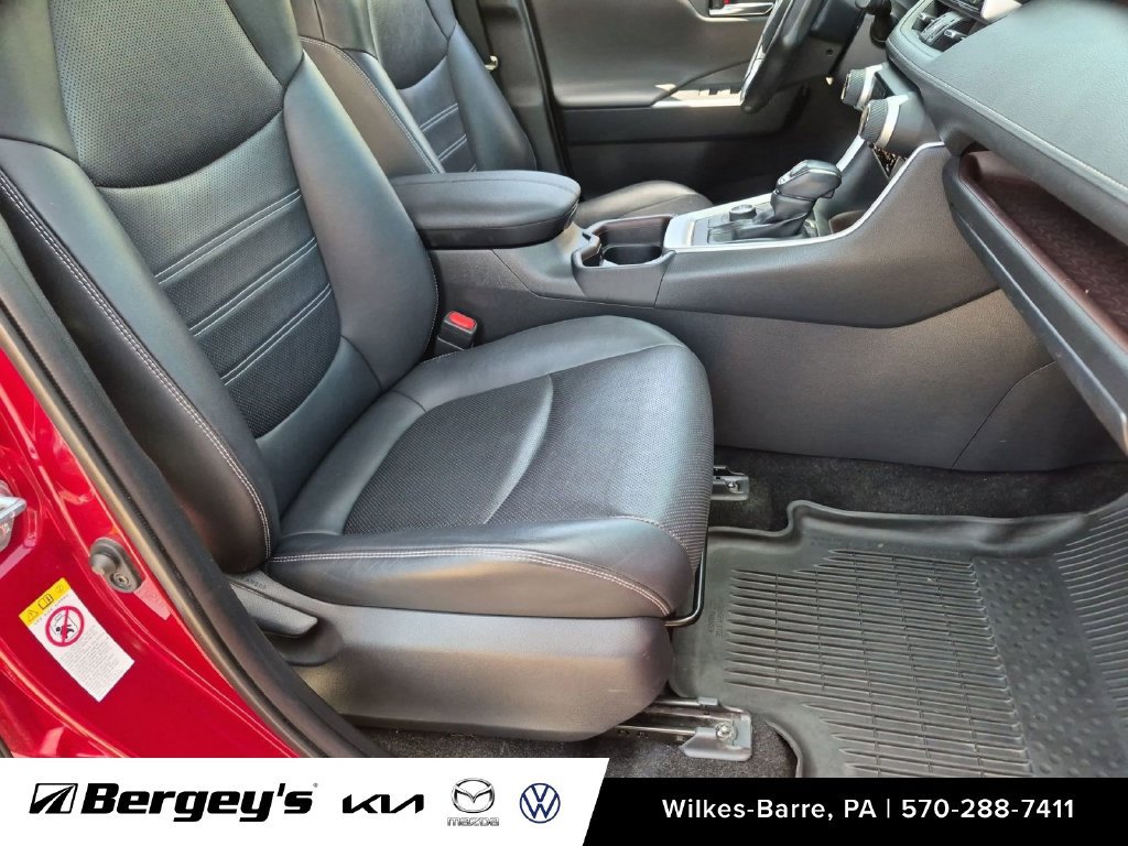 Used 2019 Toyota RAV4 Limited w/ Advanced Technology Package AWD/4WD image 35