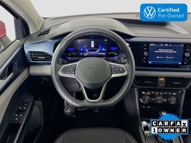 Certified 2024 Volkswagen Taos SE image 22