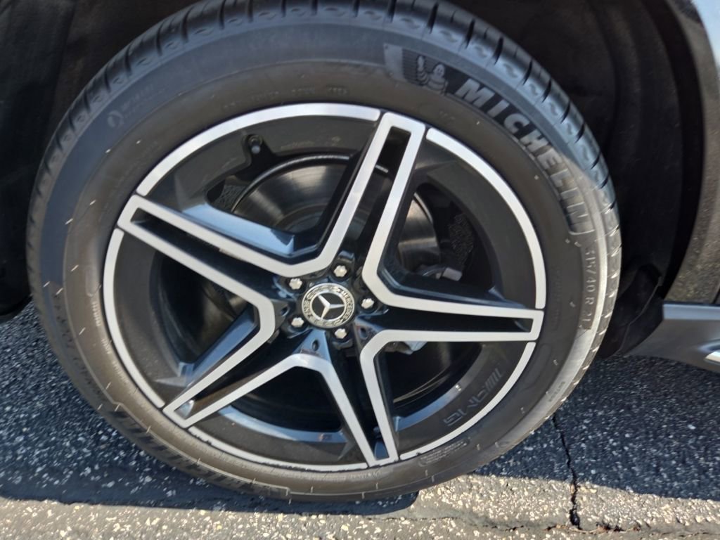 Used 2021 Mercedes-Benz GLS 580 4MATIC image 18