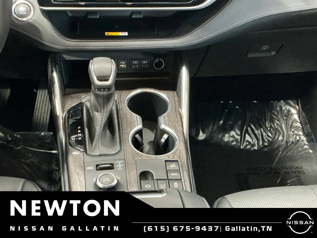 Used 2023 Toyota Highlander Platinum AWD/4WD image 19