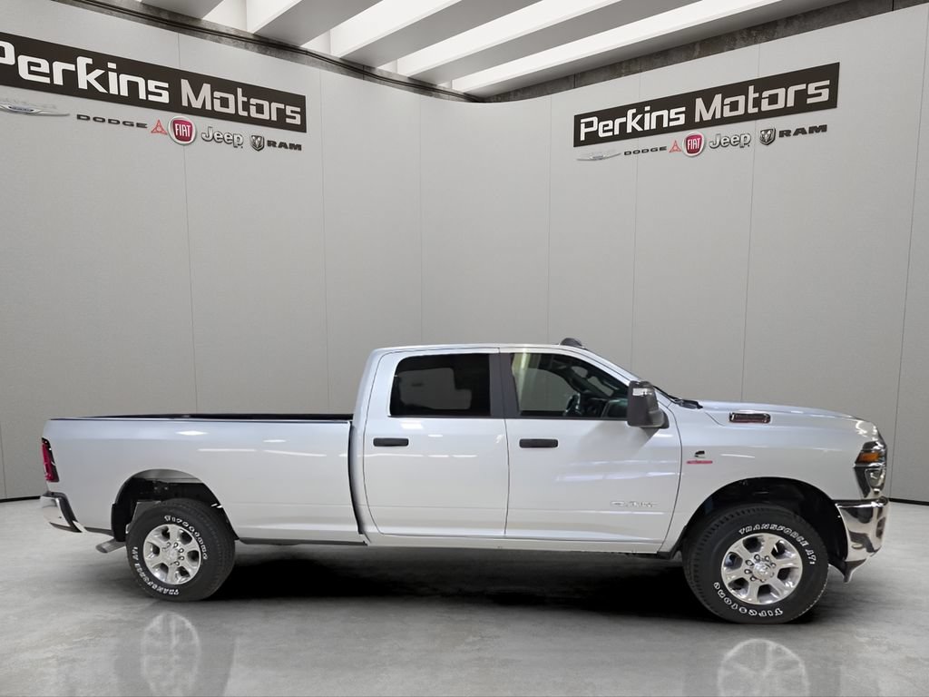 New 2026 RAM 2500 Big Horn AWD/4WD image 6