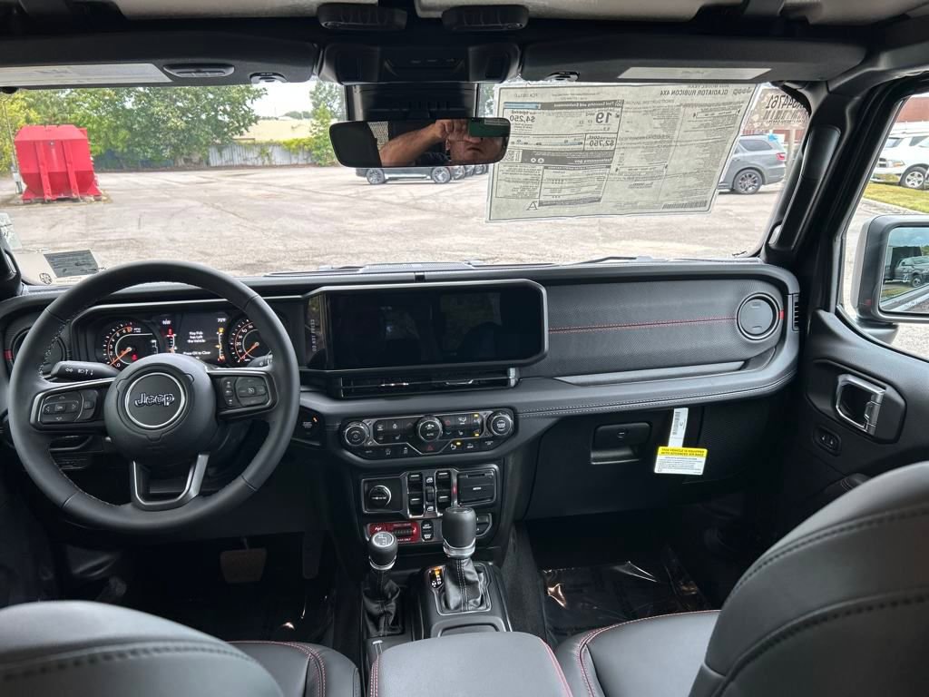 New 2025 Jeep Gladiator Rubicon w/ Safety Group image 22
