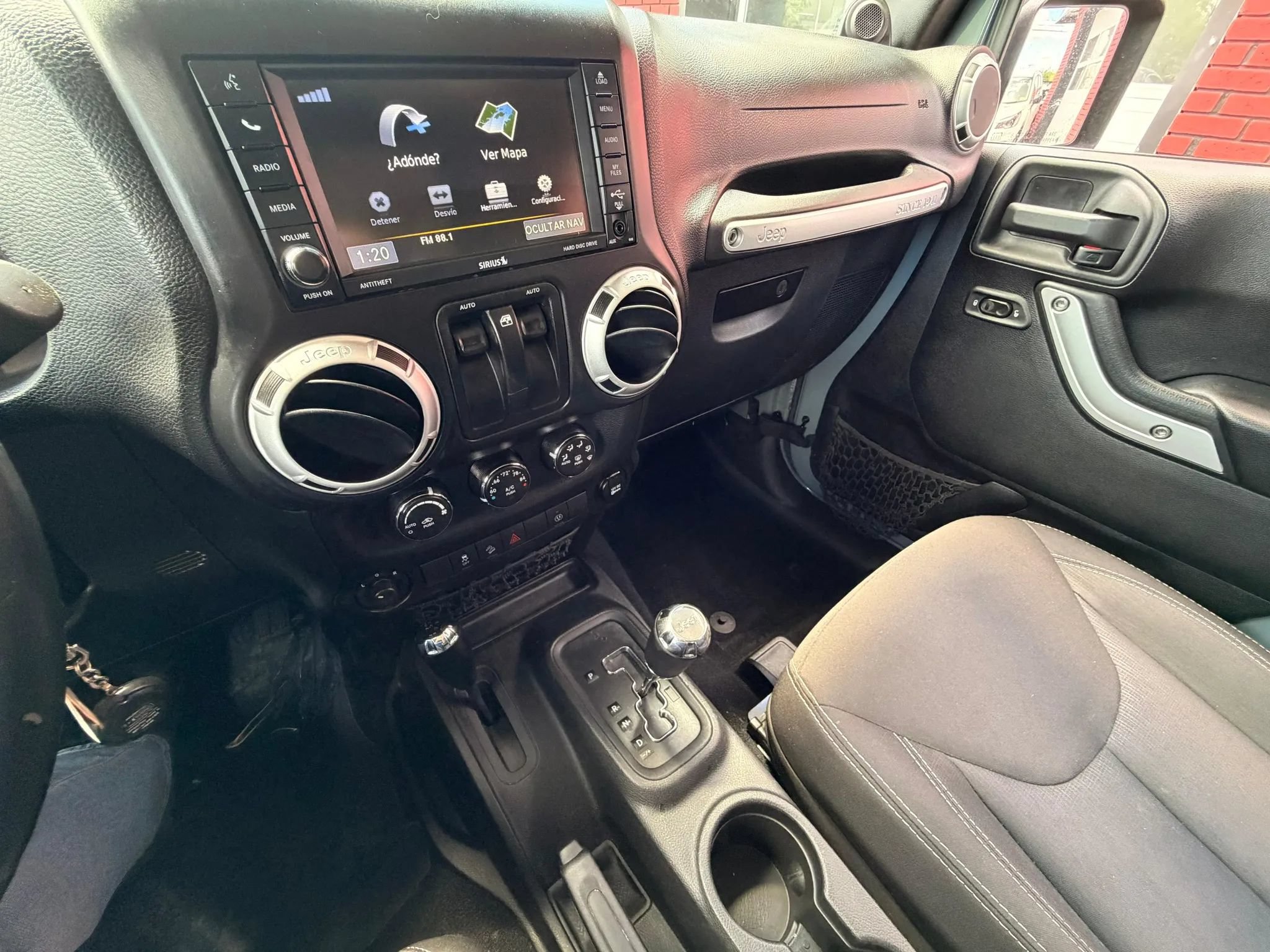 Used 2014 Jeep Wrangler Sahara w/ Connectivity Group AWD/4WD image 10