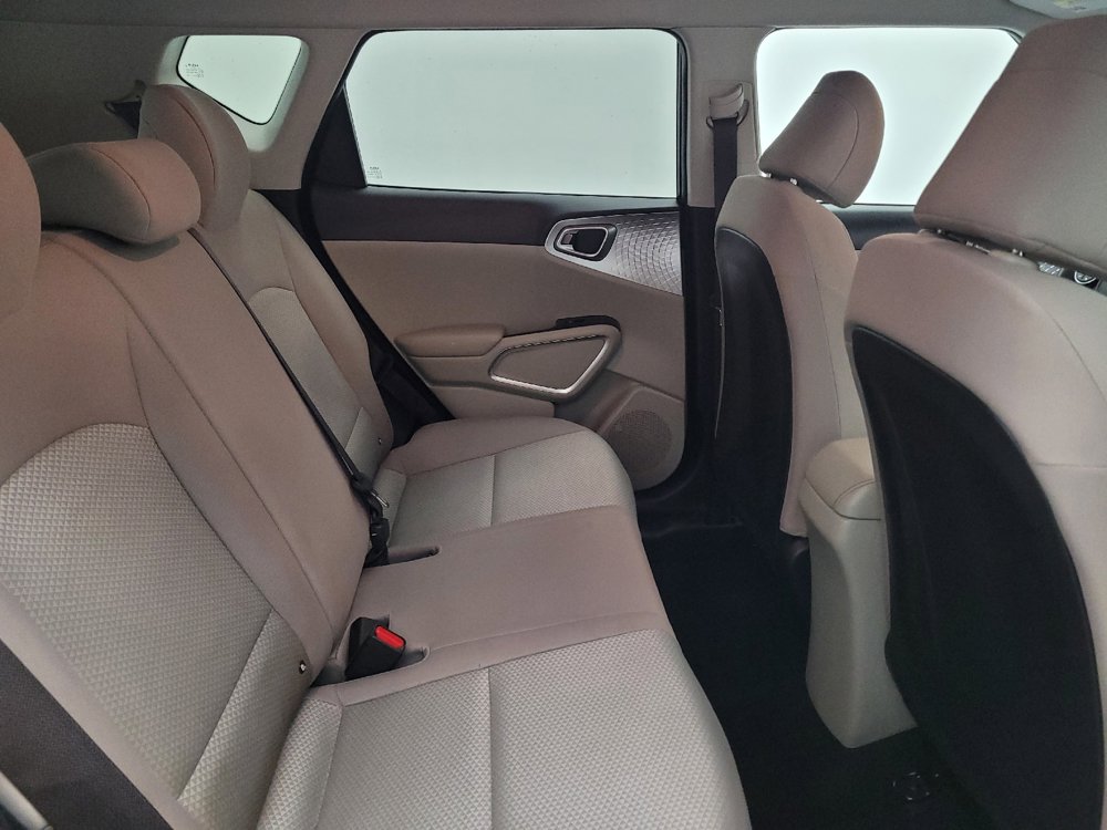 Used 2023 Kia Soul LX FWD image 19