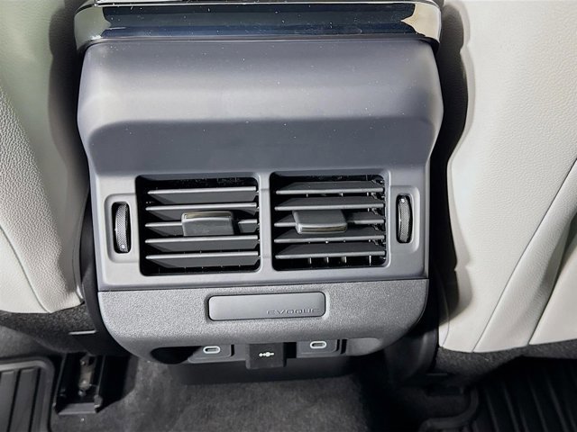 Used 2026 Land Rover Range Rover Evoque S image 27