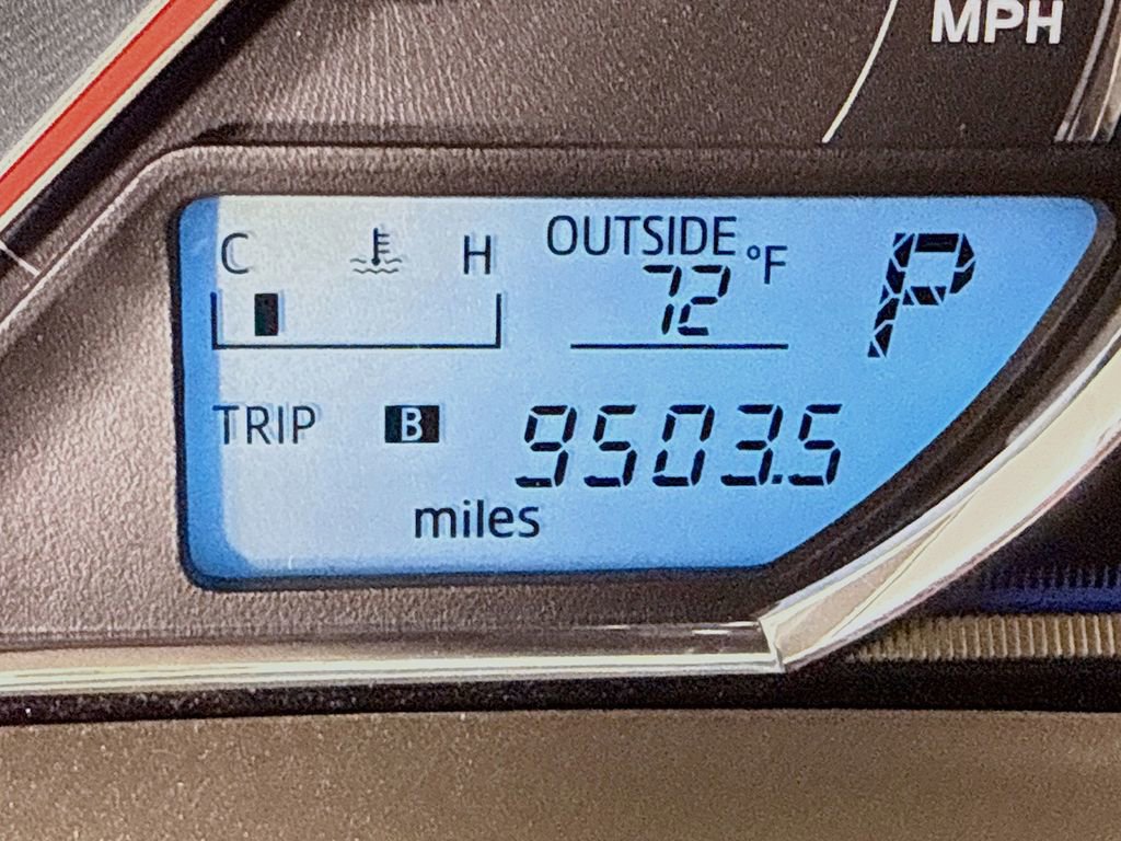 Used 2015 Toyota RAV4 Limited AWD/4WD image 4