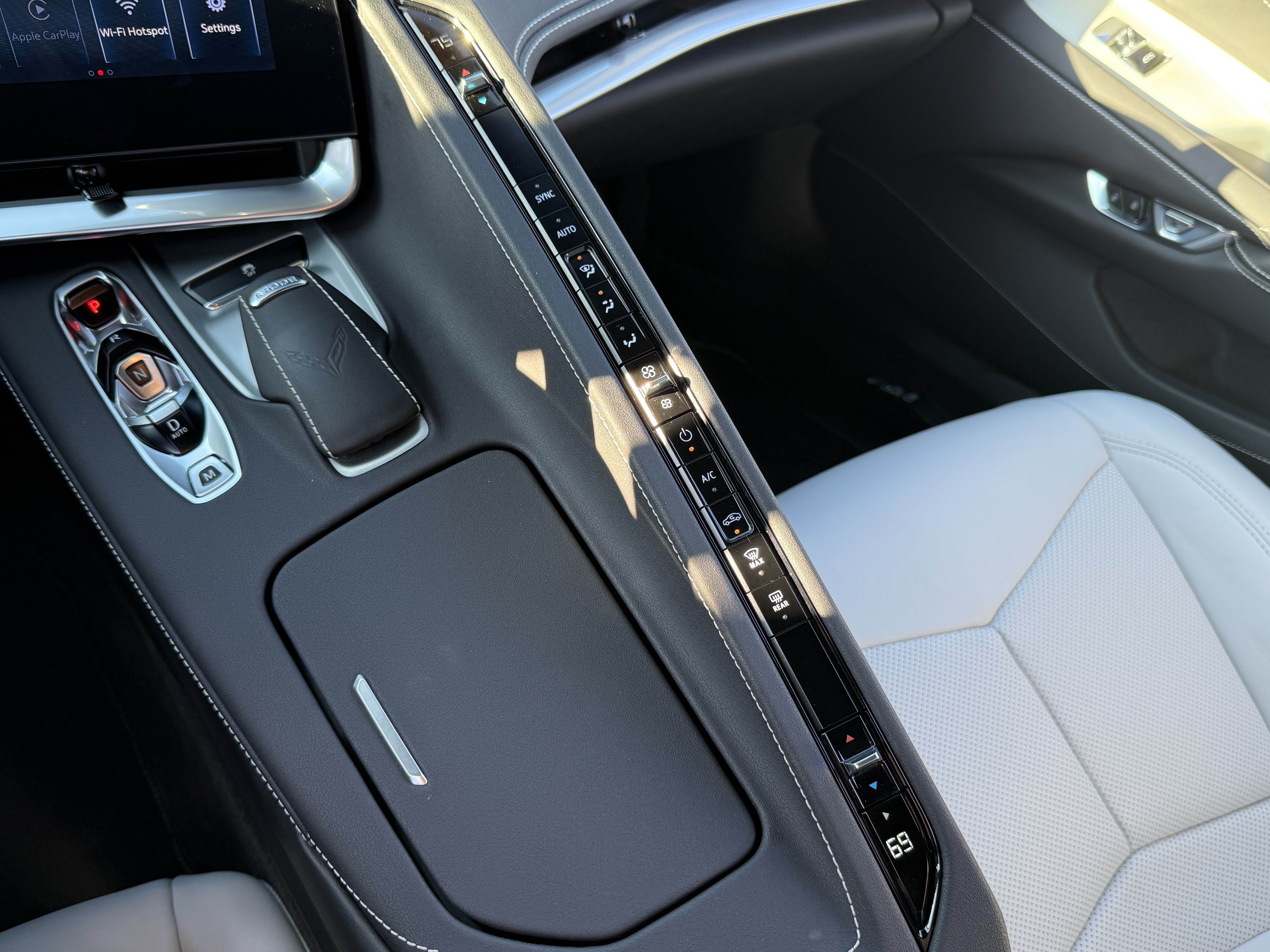 Used 2025 Chevrolet Corvette Stingray Coupe w/ Battery Protection Package RWD image 31