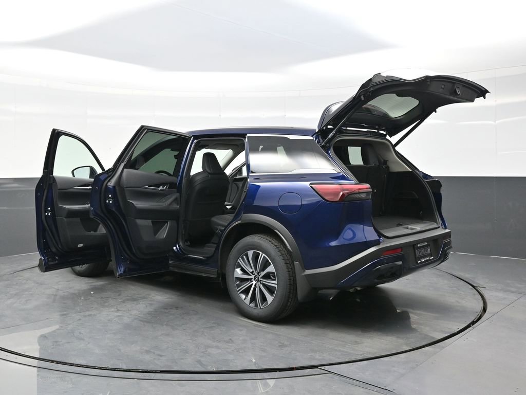 Used 2025 INFINITI QX60 Pure image 32