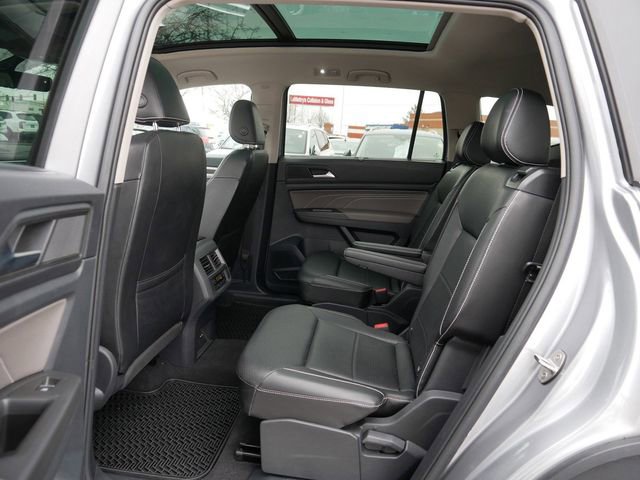 Certified 2022 Volkswagen Atlas SE w/ Panoramic Sunroof Package image 17