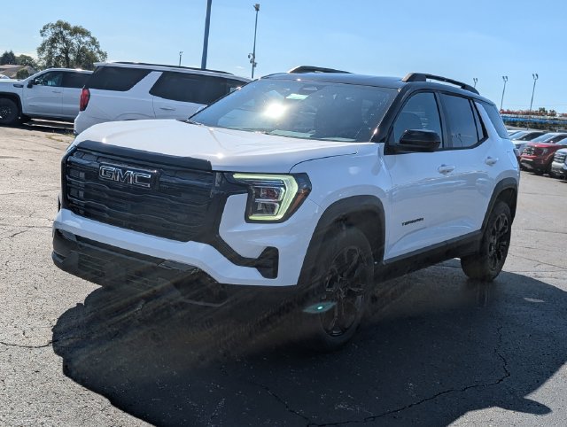 New 2027 GMC Terrain Elevation w/ Elevation Premium Package AWD/4WD image 3