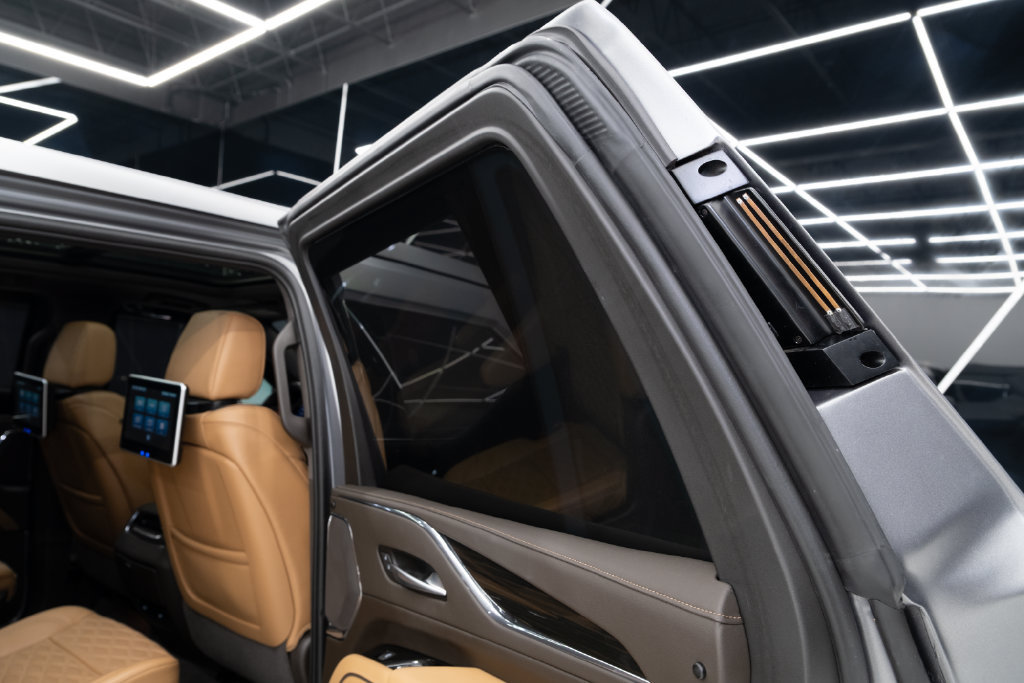 Used 2024 Cadillac Escalade Premium Luxury AWD/4WD image 45