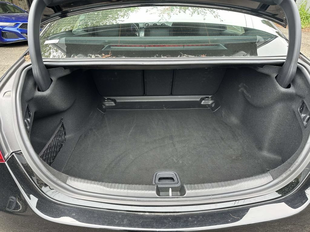 Used 2025 Mercedes-Benz C 300 4MATIC Sedan image 11
